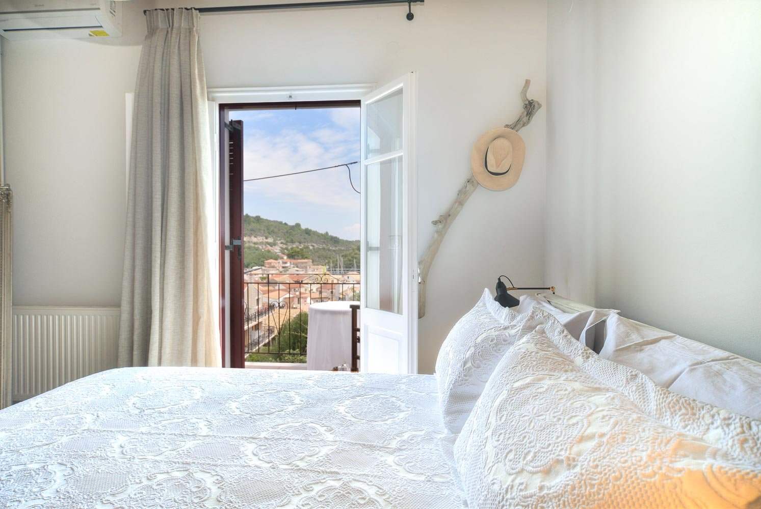 gaios-hill-studio-paxos-apartments-18