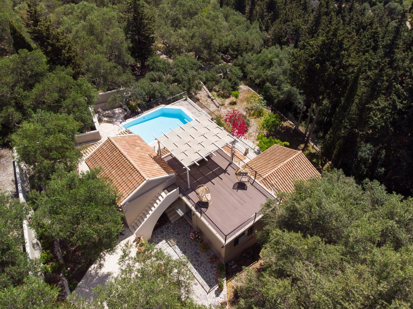angouleta-villa-paxos-outdoor-space-04