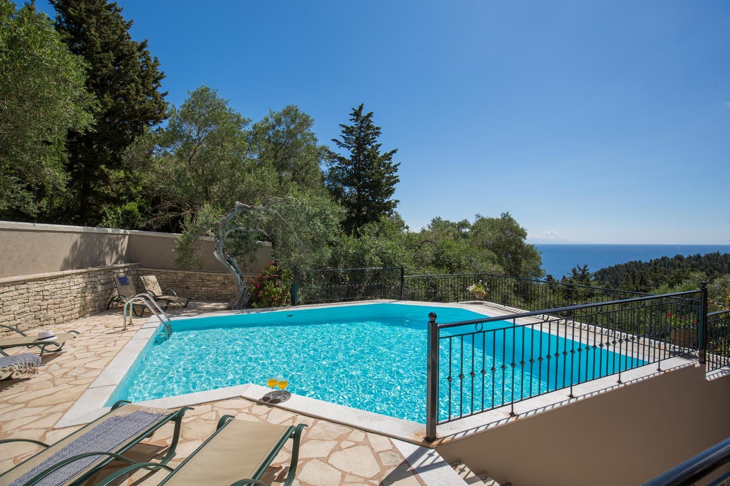 angouleta-villa-paxos-pool-09