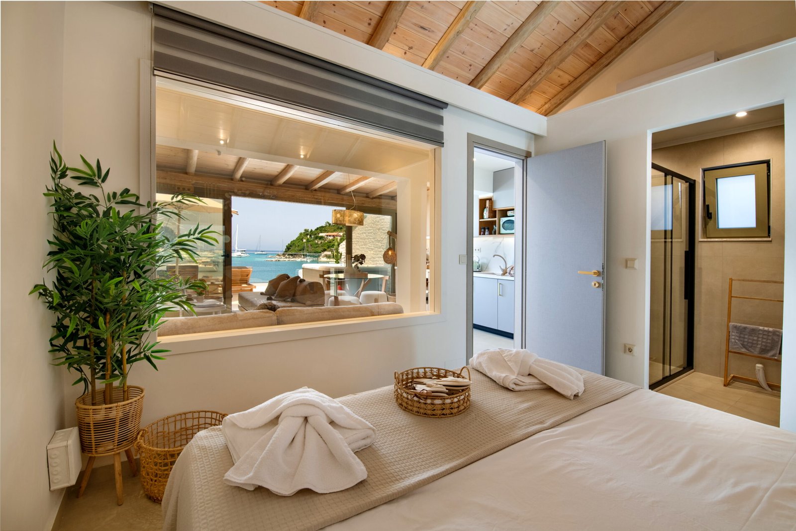 tasos-luxury-studio-paxos-routsis-holidays-12