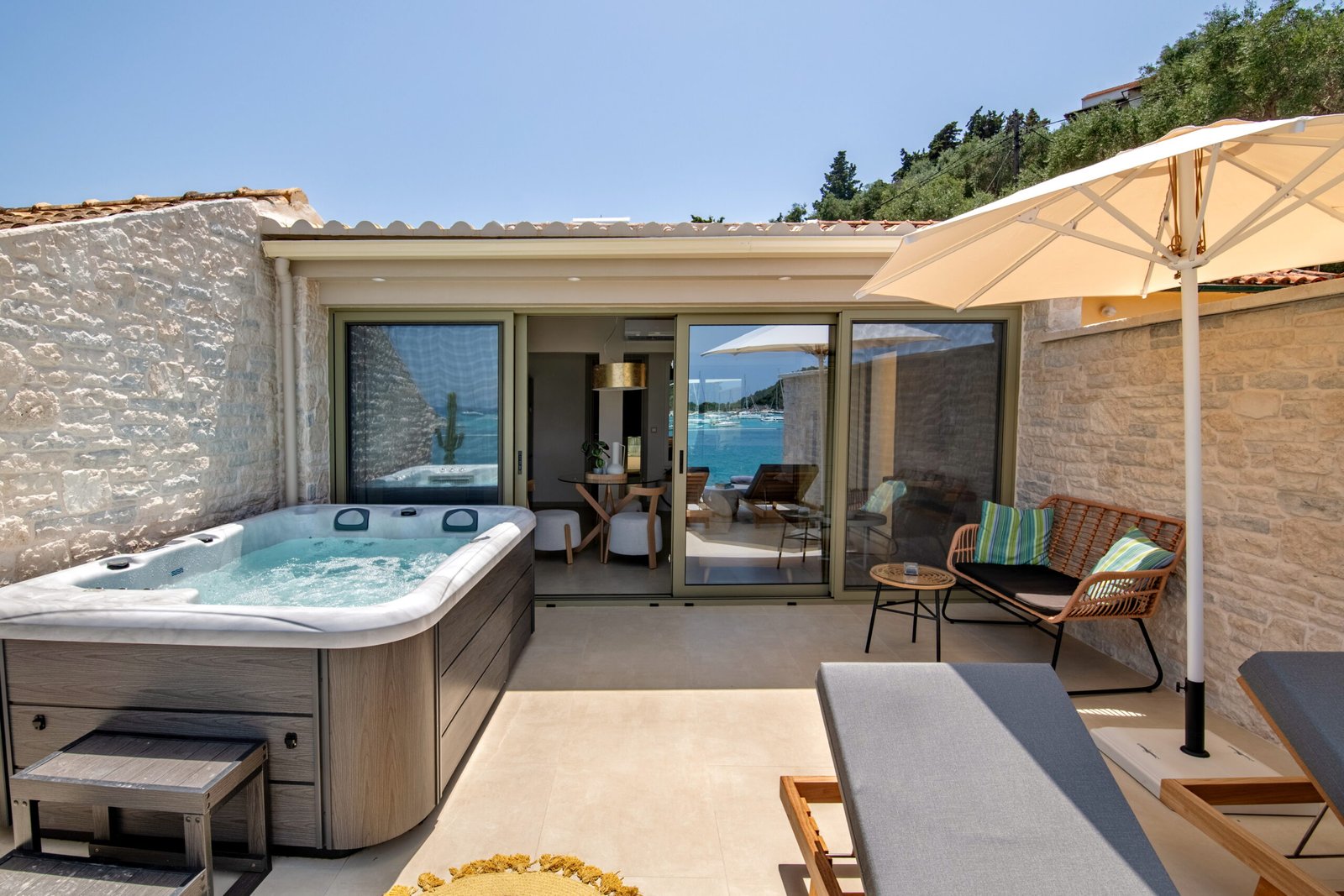 tasos-luxury-studio-paxos-routsis-holidays-4