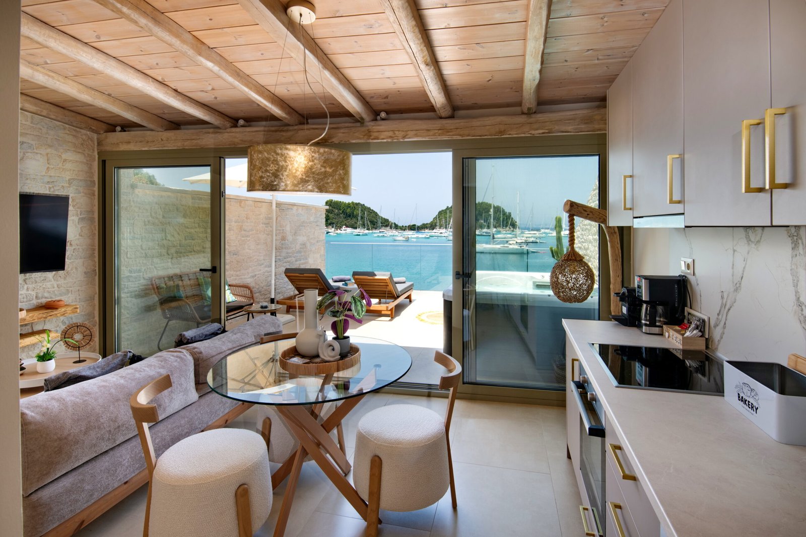 tasos-luxury-studio-paxos-routsis-holidays-5