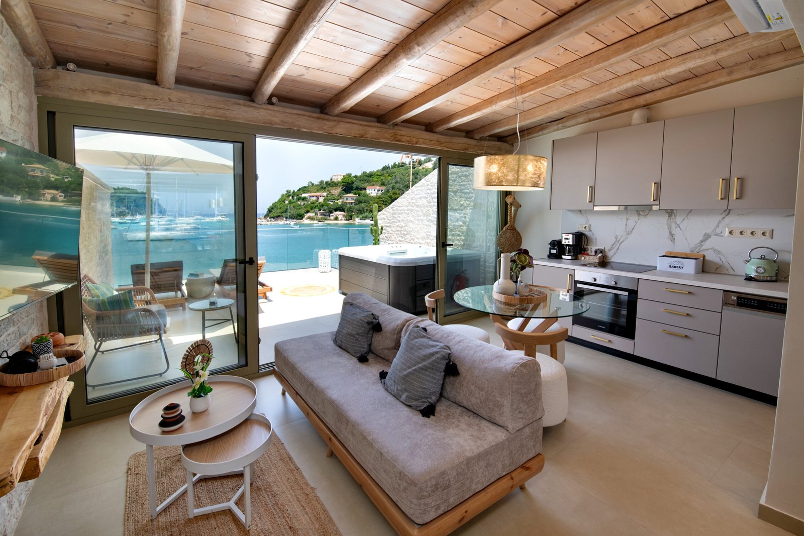 tasos-luxury-studio-paxos-routsis-holidays-7