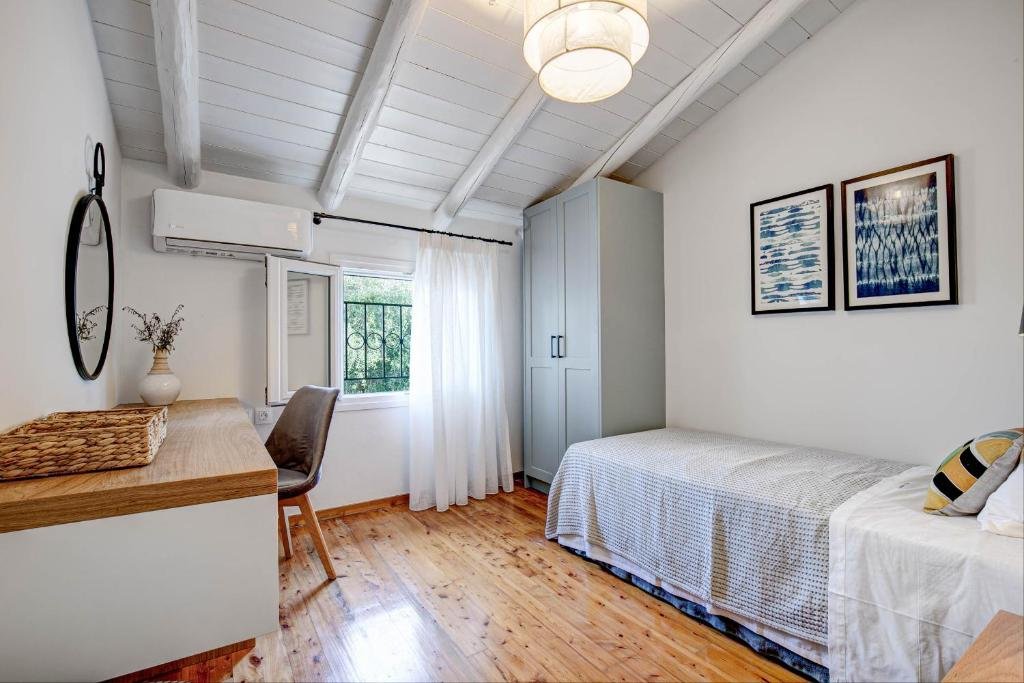 aurora-villa-paxos-bedroom-07