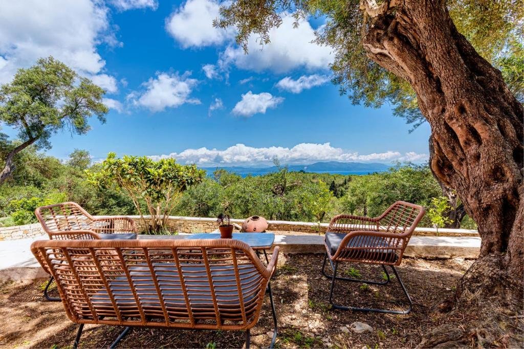 aurora-villa-paxos-outdoor-space-10