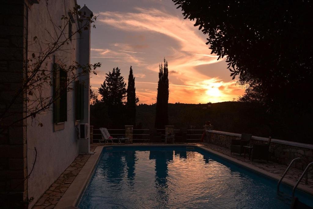 country-house-villa-paxos-pool-04