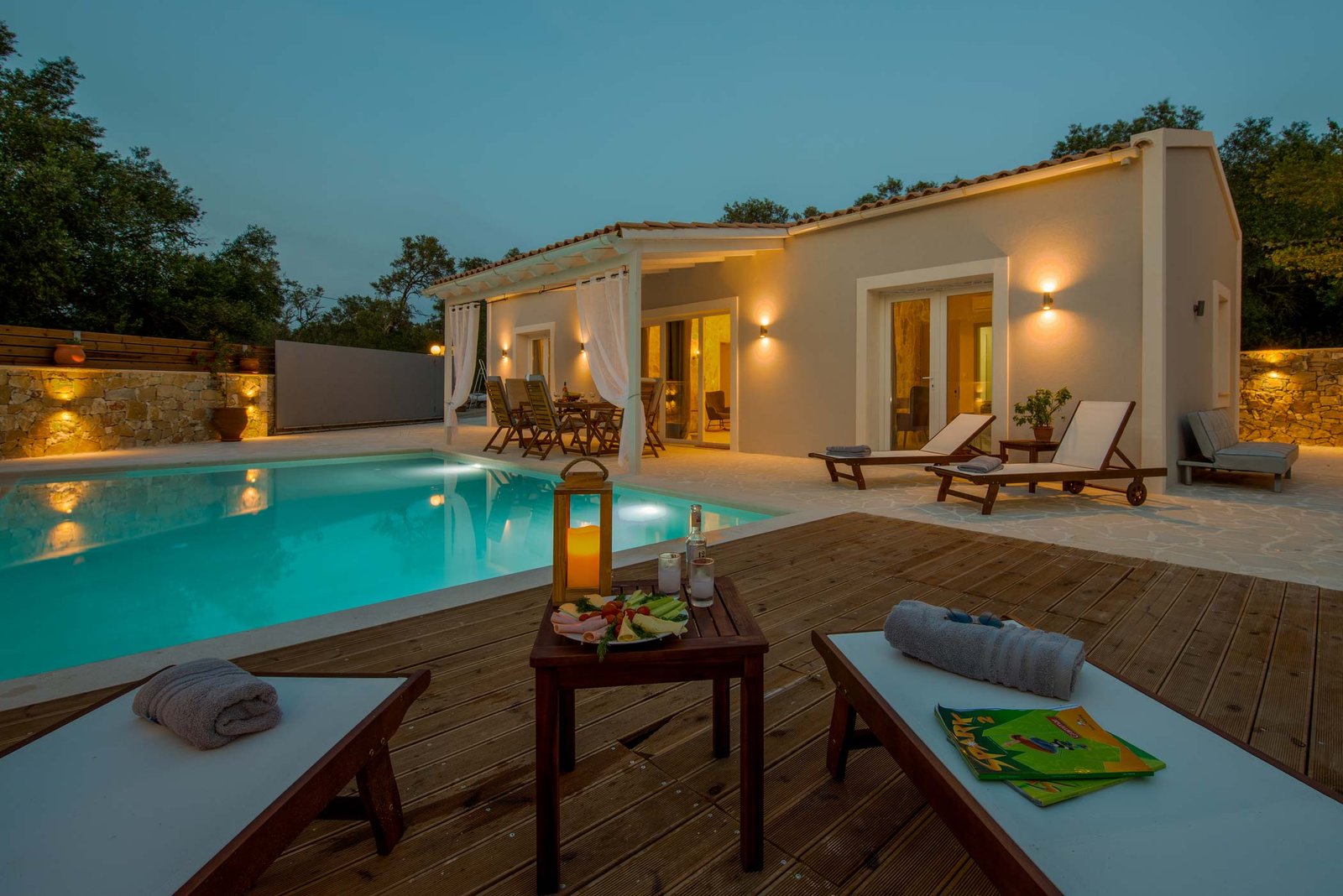 irida-villa-paxos-pool-01