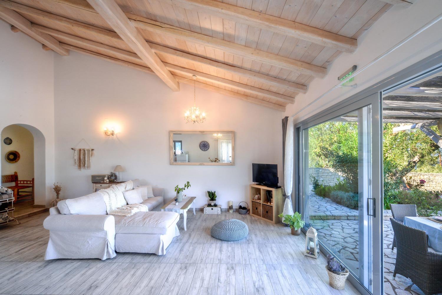 marmari-villa-paxos-livingroom-01