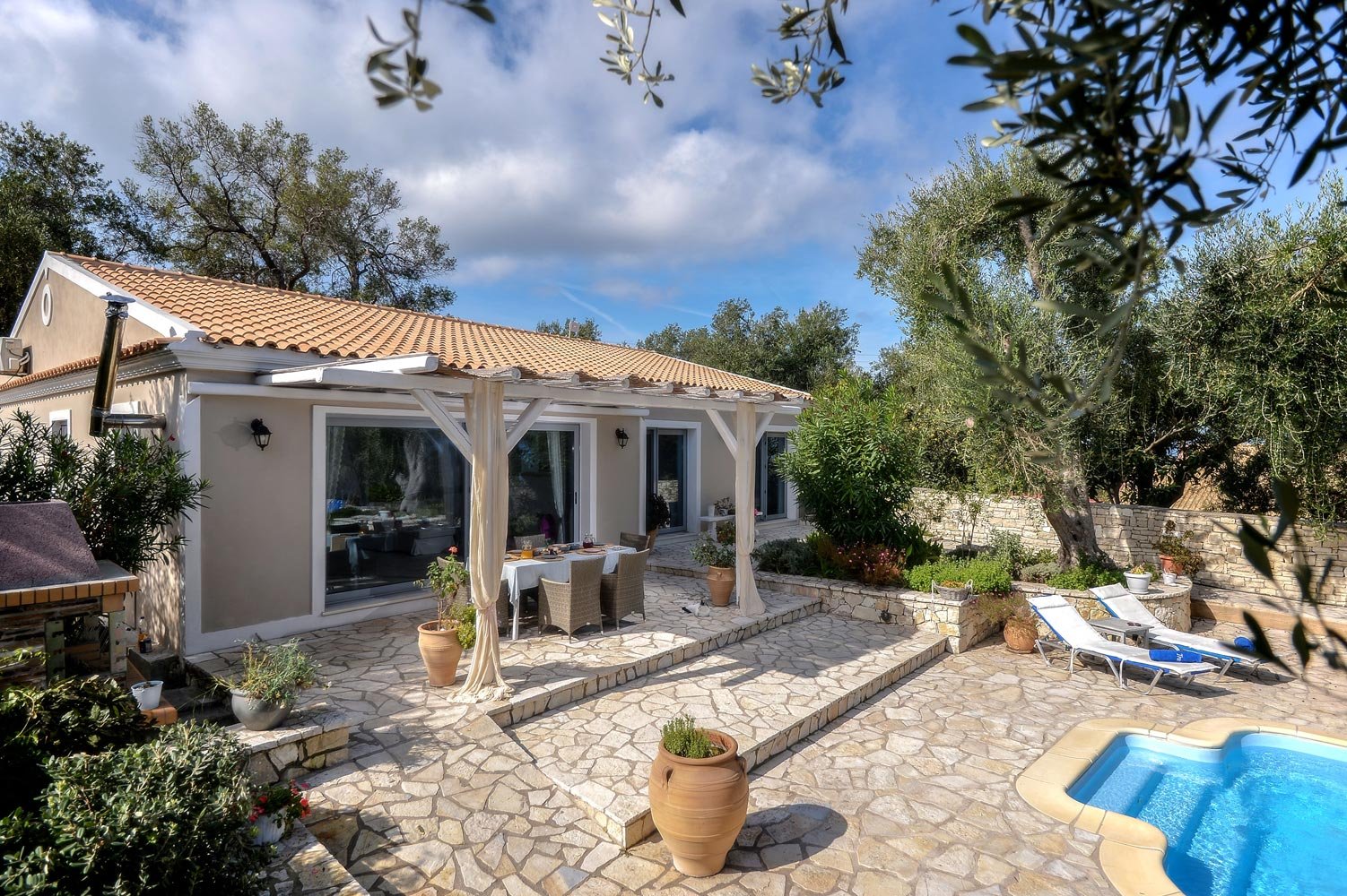 marmari-villa-paxos-outdoor-space-01