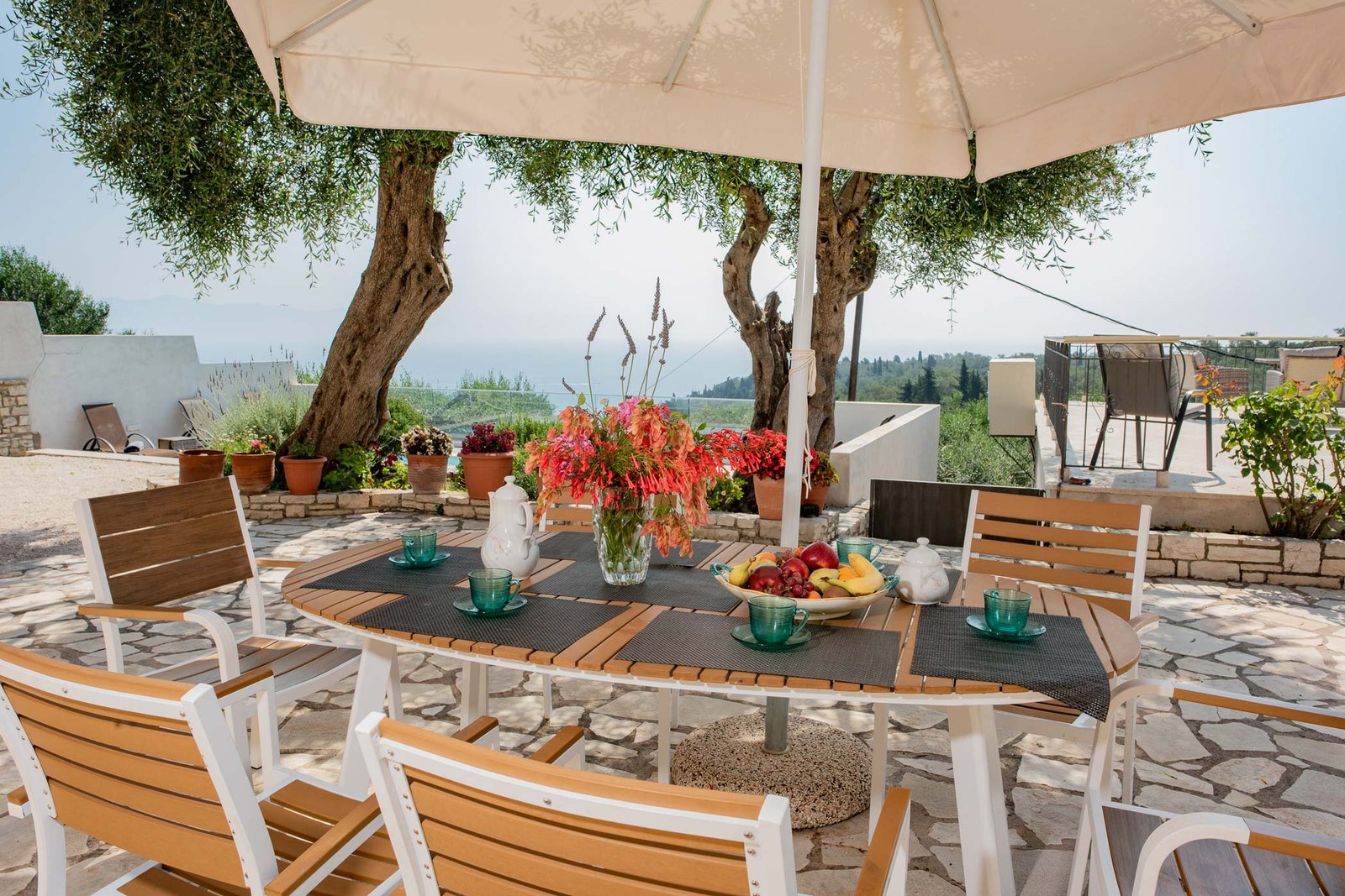romanatika-villa-paxos-outdoor-space-11