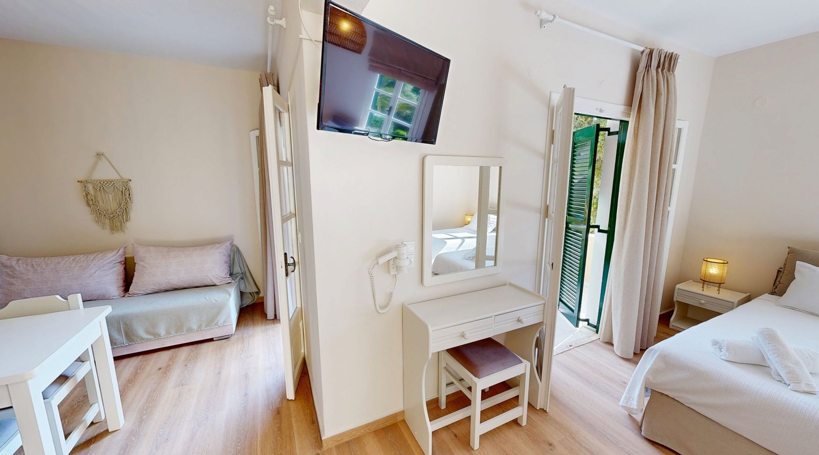 andrikos-studios-paxos-room-01