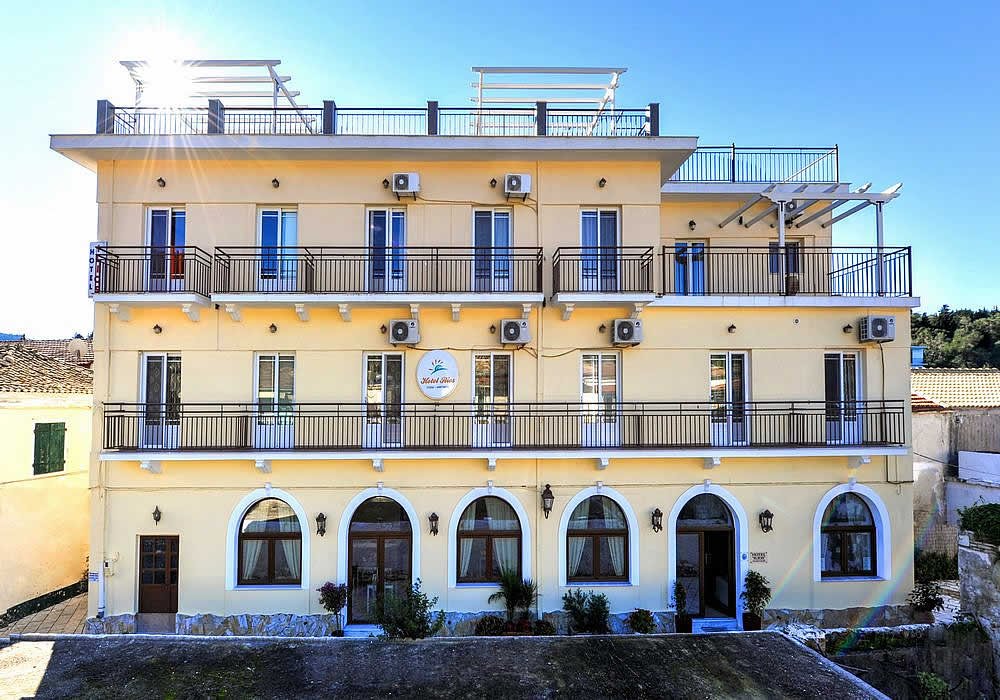 ilios-guest-rooms-paxos-5