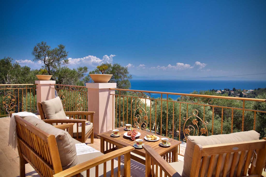villa-androniki-paxos-outdoor-space-01