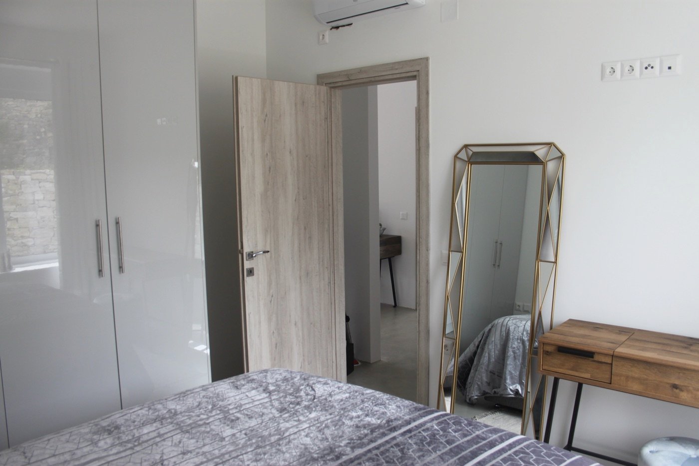 villa-petalouda-paxos-bedroom-02