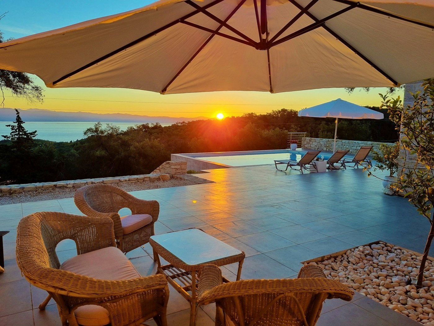 villa-petalouda-paxos-outdoor-space-03